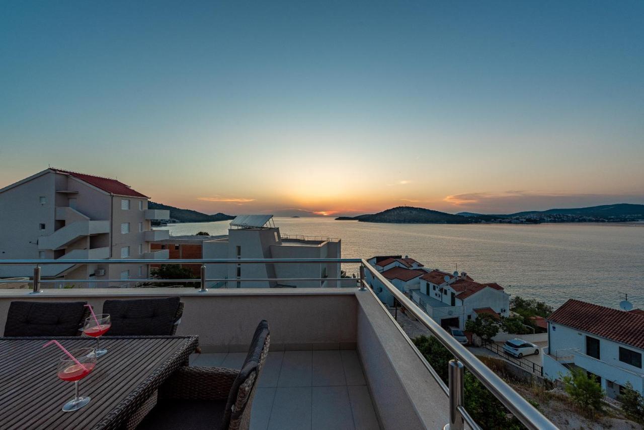 Villa Mona Apartments Ražanj Exterior foto